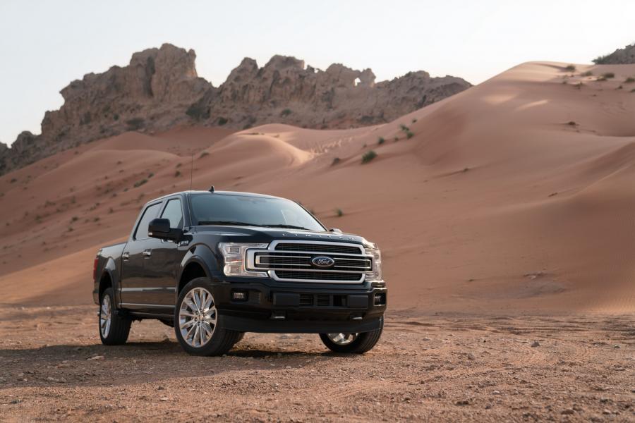  Ford F-150 Limited SuperCrew 2017 года  (фото 12 из 16)